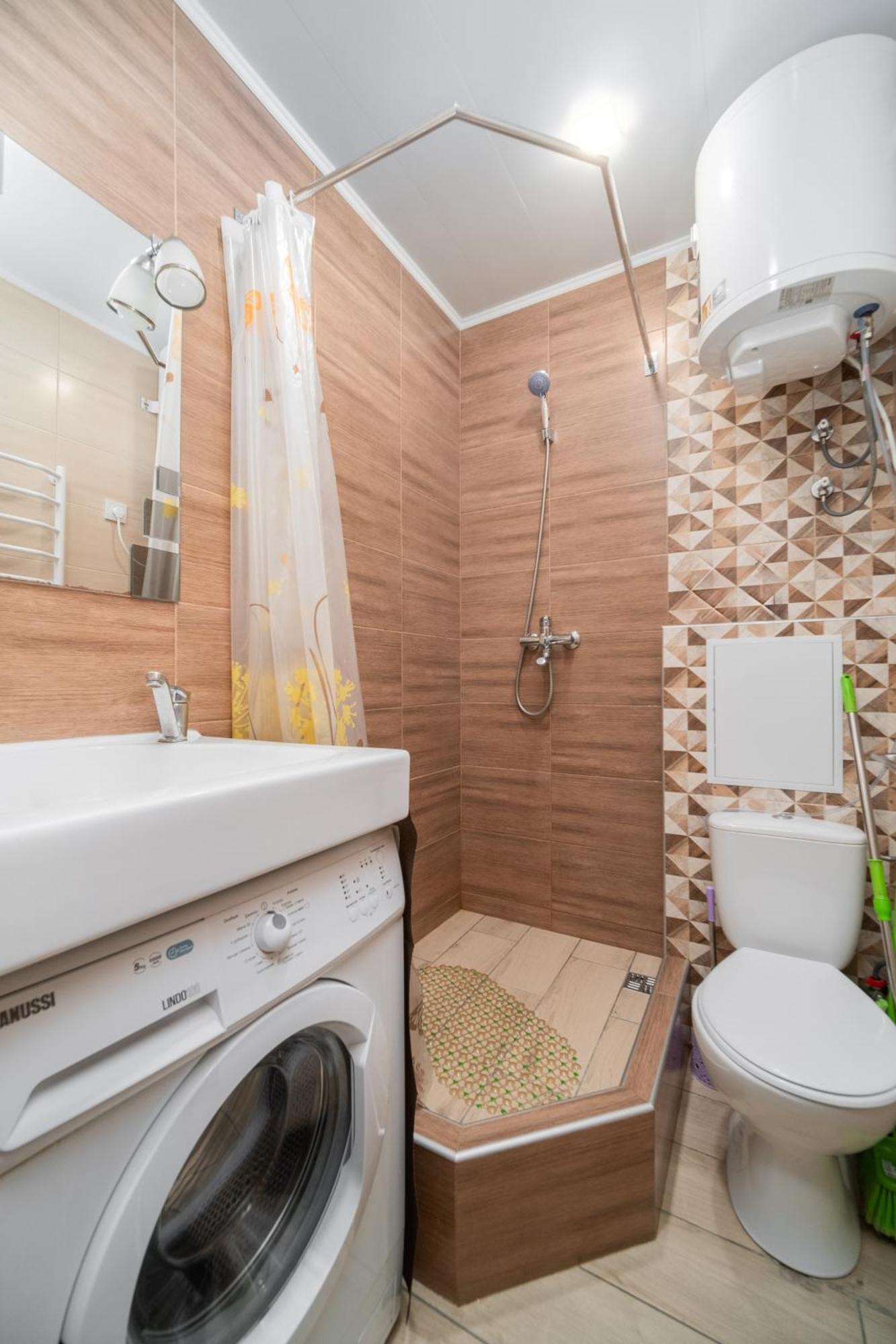 Затишна Студія, 5 Хвилин Від Південного Вокзалу Kharkiv Exterior photo